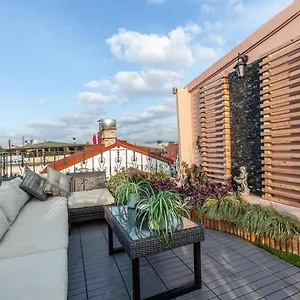 Hotel Romantic, Istanbul